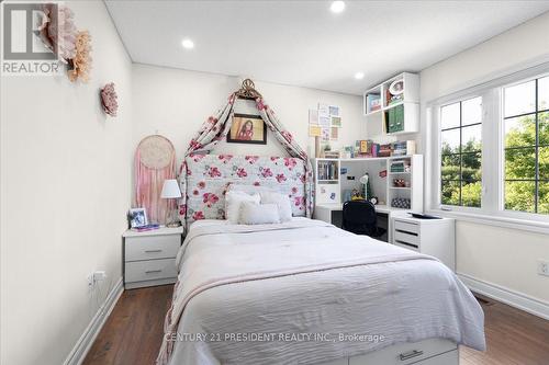 11 Sorbonne Drive, Brampton, ON - Indoor Photo Showing Bedroom