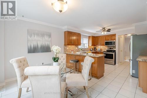 5315 Russell View Road, Mississauga, ON - Indoor Photo Showing Kitchen