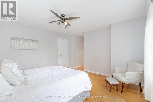 5315 Russell View Road, Mississauga, ON - Indoor Photo Showing Bedroom