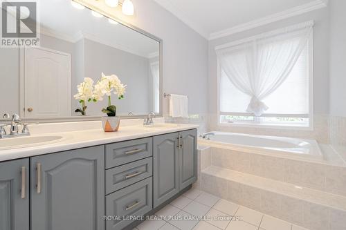 5315 Russell View Road, Mississauga, ON - Indoor Photo Showing Bathroom