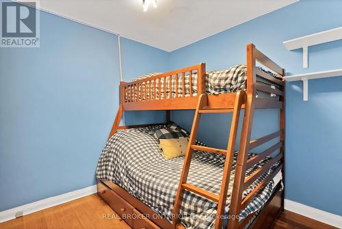 31 Lilian Drive, Toronto, ON - Indoor Photo Showing Bedroom