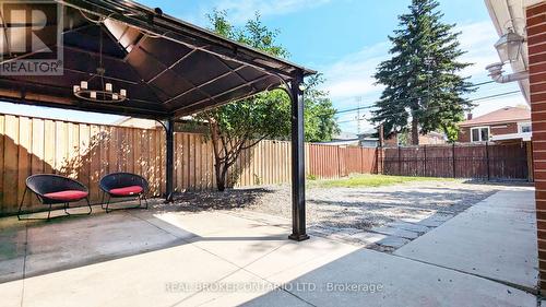 31 Lilian Drive, Toronto, ON - Outdoor