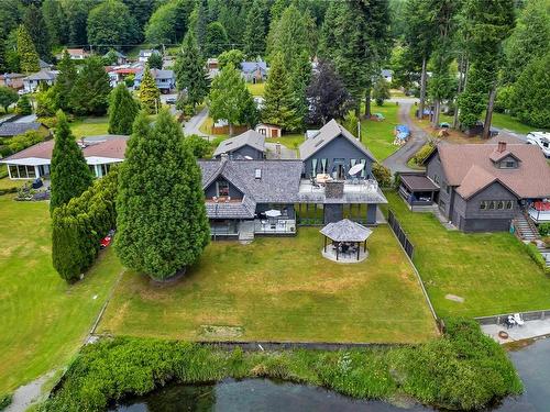 72 Park Rd, Lake Cowichan, BC 