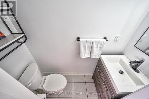 13 Midhope Way, Brampton, ON - Indoor Photo Showing Bathroom