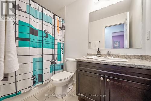 13 Midhope Way, Brampton, ON - Indoor Photo Showing Bathroom