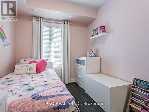 Th143 - 326 John Street, Markham, ON - Indoor Photo Showing Bedroom