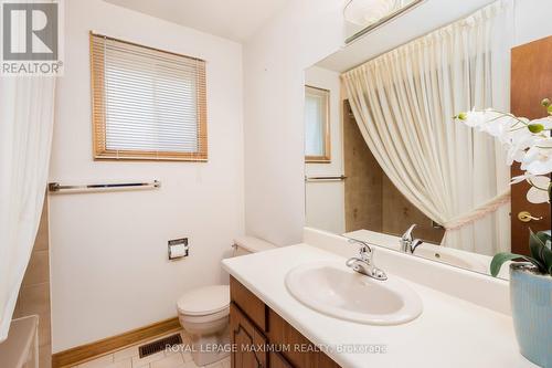 150 Beechnut Road, Vaughan (West Woodbridge), ON - Indoor Photo Showing Bathroom