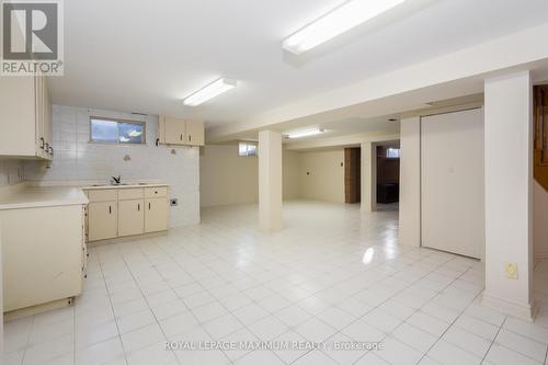 150 Beechnut Road, Vaughan (West Woodbridge), ON - Indoor Photo Showing Kitchen