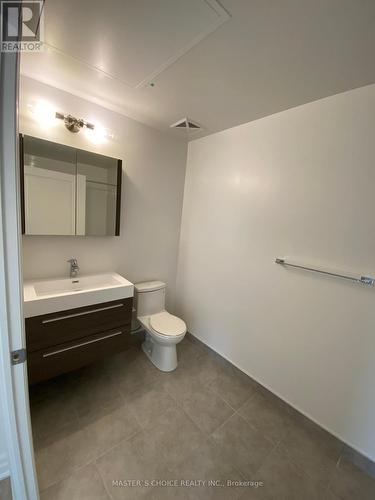 615C - 18 Rouge Valley Drive W, Markham, ON - Indoor Photo Showing Bathroom
