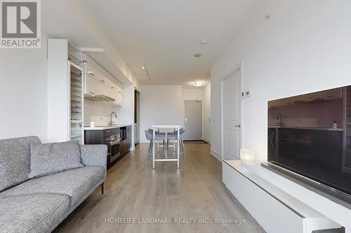 704 - 180 Enterprise Boulevard, Markham, ON - Indoor Photo Showing Living Room