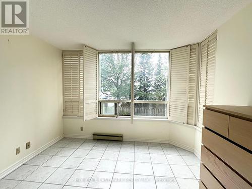 206 - 22 Clarissa Drive, Richmond Hill, ON - Indoor Photo Showing Other Room