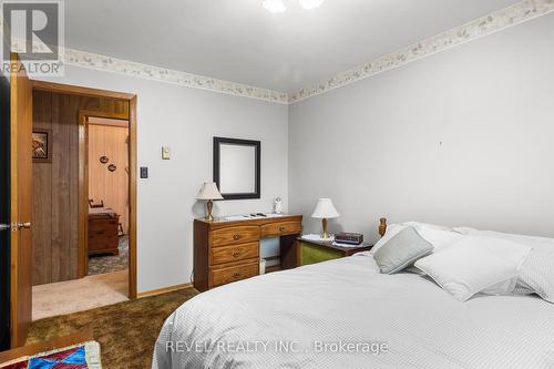 3093 Hwy 26, Springwater (Minesing), ON - Indoor Photo Showing Bedroom