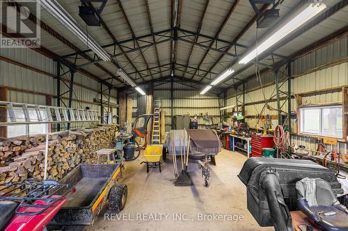 3093 Hwy 26, Springwater (Minesing), ON - Indoor Photo Showing Garage