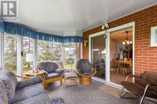 3093 Hwy 26, Springwater, ON -  Photo Showing Living Room