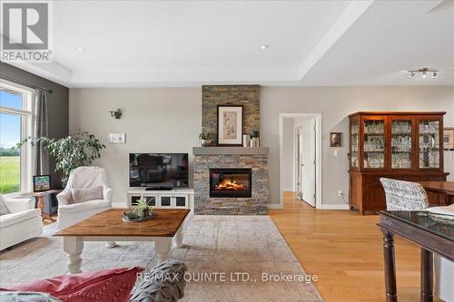 49 Maplehurst Crescent, Prince Edward County, ON - Indoor Photo Showing Living Room With Fireplace