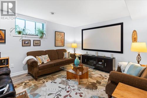 49 Maplehurst Crescent, Prince Edward County, ON - Indoor Photo Showing Bedroom