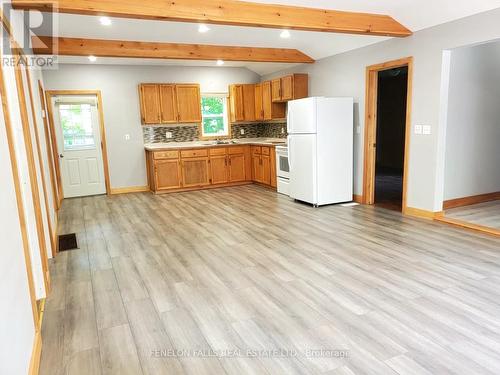 31 Edgewood Drive, Kawartha Lakes, ON - Indoor Photo Showing Kitchen