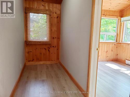 31 Edgewood Drive, Kawartha Lakes, ON - Indoor Photo Showing Other Room