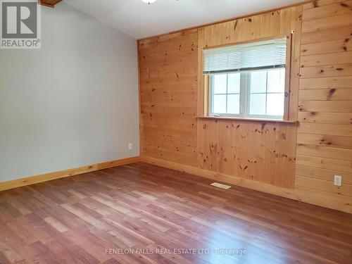 31 Edgewood Drive, Kawartha Lakes (Fenelon Falls), ON - Indoor Photo Showing Other Room