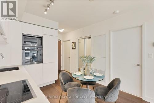 329 - 576 Front Street, Toronto, ON - Indoor Photo Showing Dining Room