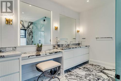 62 Maple Avenue, Toronto, ON - Indoor Photo Showing Bathroom