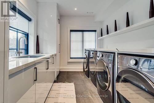 62 Maple Avenue, Toronto (Rosedale-Moore Park), ON - Indoor Photo Showing Laundry Room