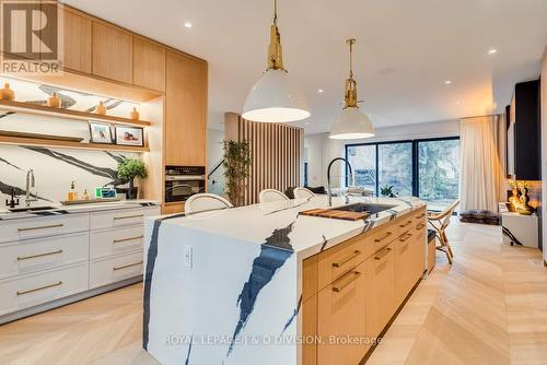 62 Maple Avenue, Toronto, ON - Indoor Photo Showing Kitchen With Upgraded Kitchen