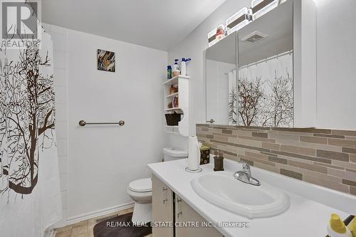 82 - 222 Pearson Street, Oshawa, ON - Indoor Photo Showing Bathroom