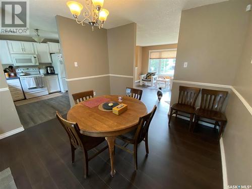 43 Buttercup Crescent Nw, Moose Jaw, SK - Indoor Photo Showing Dining Room