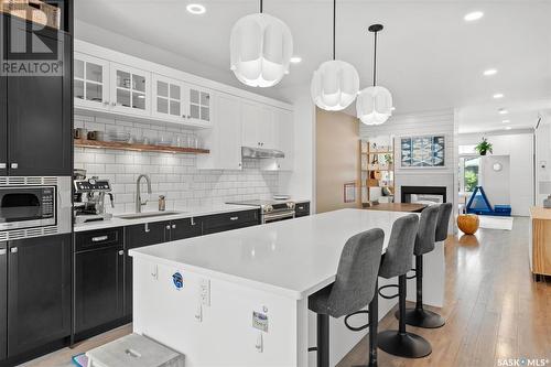1322 Empress Avenue, Saskatoon, SK - Indoor Photo Showing Kitchen With Upgraded Kitchen