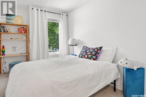 1322 Empress Avenue, Saskatoon, SK - Indoor Photo Showing Bedroom