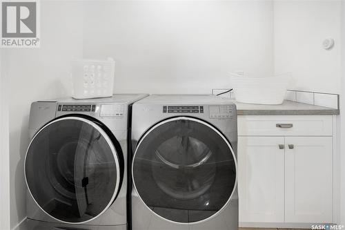 1322 Empress Avenue, Saskatoon, SK - Indoor Photo Showing Laundry Room