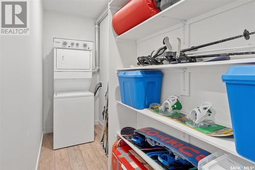 1322 Empress Avenue, Saskatoon, SK - Indoor Photo Showing Laundry Room