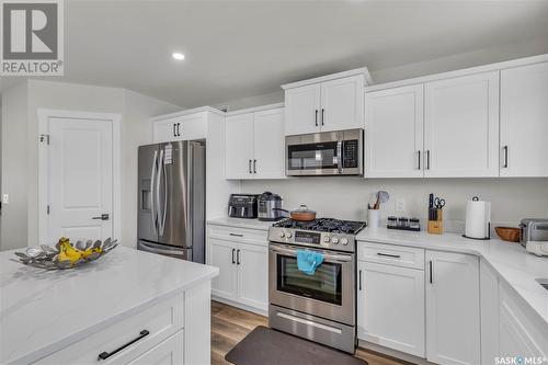 128 315 Dickson Crescent, Saskatoon, SK - Indoor Photo Showing Kitchen