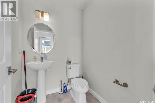 128 315 Dickson Crescent, Saskatoon, SK - Indoor Photo Showing Bathroom