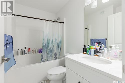 128 315 Dickson Crescent, Saskatoon, SK - Indoor Photo Showing Bathroom