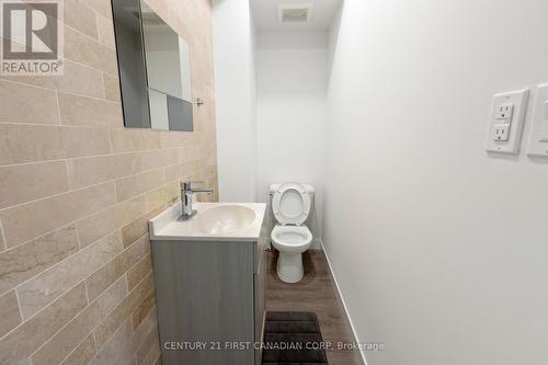 14 - 825 Dundalk Drive N, London, ON - Indoor Photo Showing Bathroom