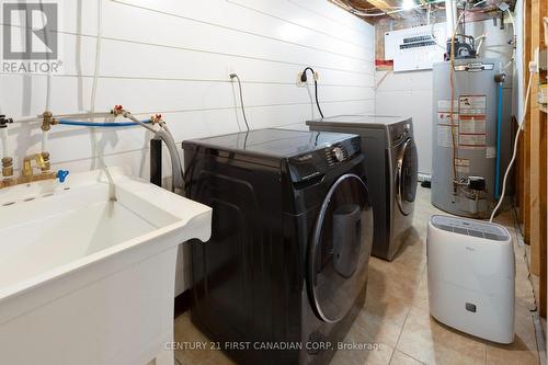 14 - 825 Dundalk Drive N, London, ON - Indoor Photo Showing Laundry Room