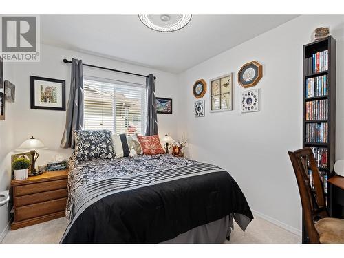 5011 5 Avenue, Vernon, BC - Indoor Photo Showing Bedroom