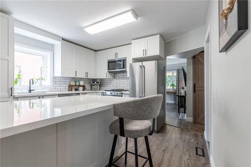115 Stewartdale Avenue, Hamilton, ON - Indoor Photo Showing Kitchen With Stainless Steel Kitchen