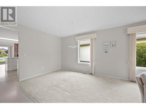 1201 Cameron Avenue Unit# 88, Kelowna, BC - Indoor Photo Showing Other Room
