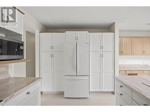 1201 Cameron Avenue Unit# 88, Kelowna, BC - Indoor Photo Showing Kitchen