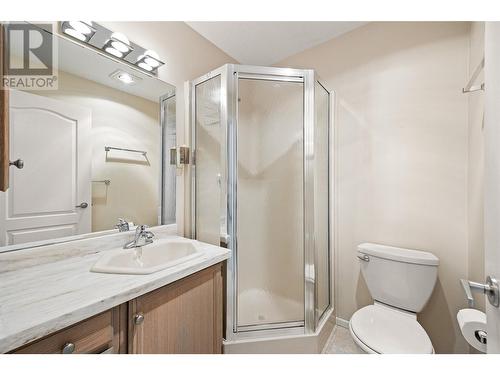 1201 Cameron Avenue Unit# 88, Kelowna, BC - Indoor Photo Showing Bathroom