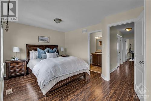 408 Arncliffe Avenue, Ottawa, ON - Indoor Photo Showing Bedroom