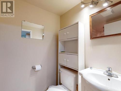 4046 Joyce Ave, Powell River, BC - Indoor Photo Showing Bathroom
