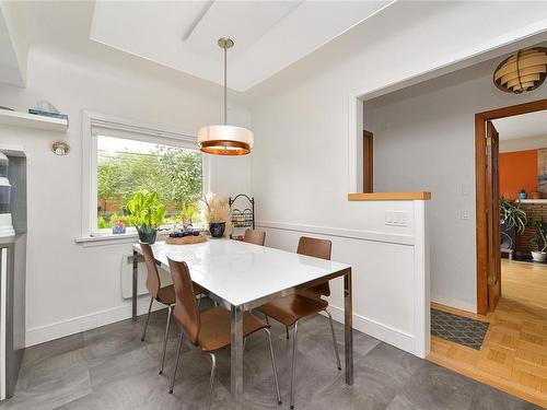 920 Queens Ave, Victoria, BC - Indoor Photo Showing Dining Room