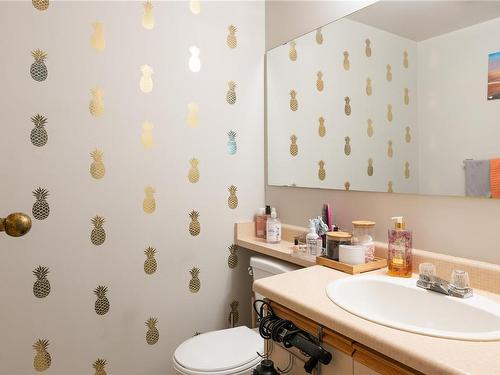 227-6711 Dover Rd, Nanaimo, BC - Indoor Photo Showing Bathroom