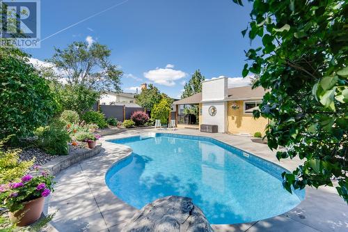431 Okaview Road, Kelowna, BC - Outdoor With In Ground Pool With Backyard