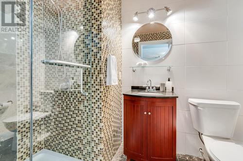 431 Okaview Road, Kelowna, BC - Indoor Photo Showing Bathroom