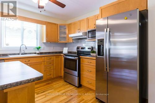 111 Hickory Grove, Belleville, ON - Indoor Photo Showing Kitchen With Stainless Steel Kitchen